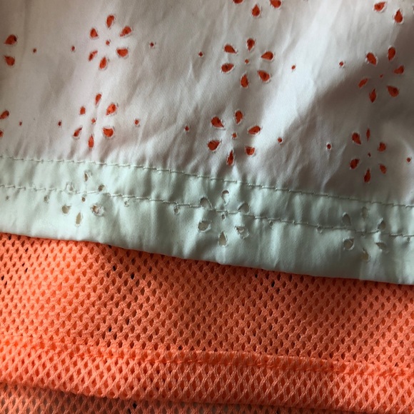 Sweaty Betty Crop Top - Picture 5 of 8